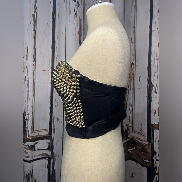 Oh yes Metallic Studded Crop Top - Picture 3 of 7